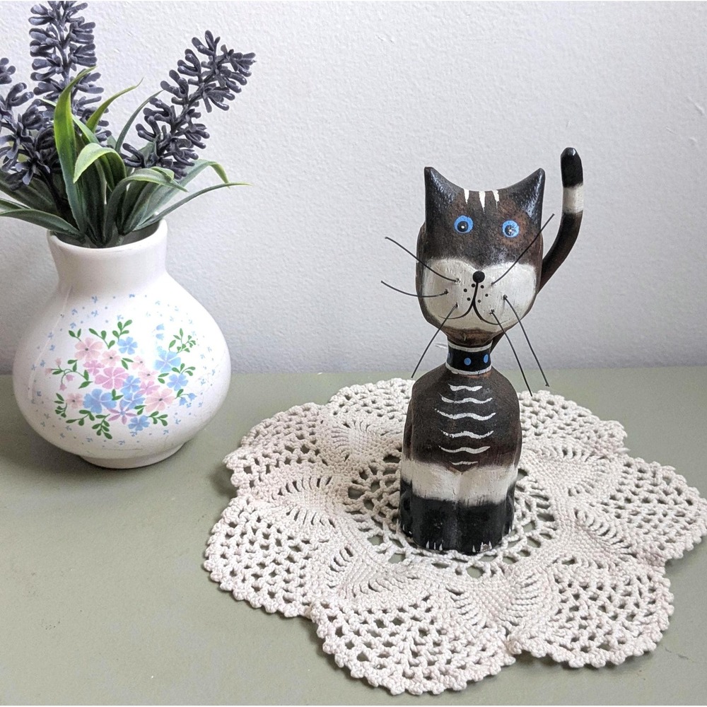 Vintage Hand Carved Wooden Cat Figurine, Indonesian Folk Art Cat, Black‎ Cat